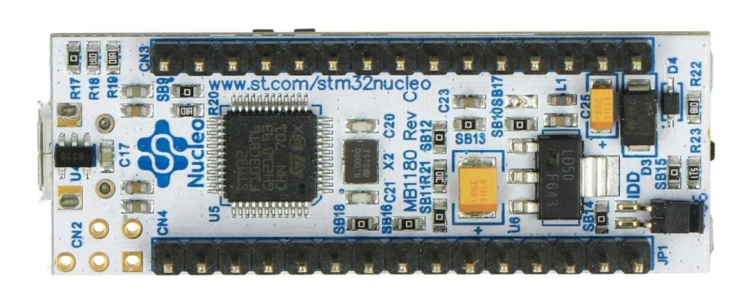 STM32 Nucleo-32 plokštė su L031K6 mikroschemos vaizdu iš viršaus