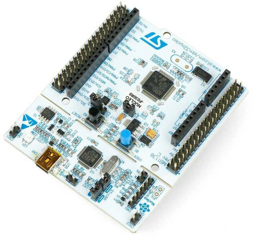 STM32 Nucleo-F030R8 kūrimo plokštė su jungtimis
