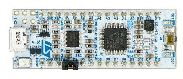 STM32 Nucleo-F042K6 plokštė iš viršaus