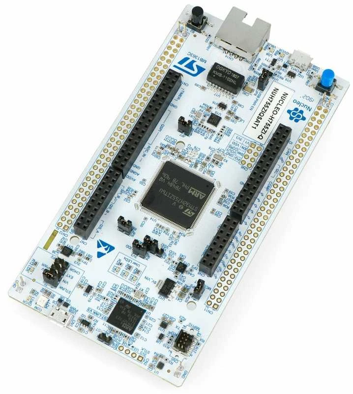 STM32 Nucleo plokštė su Ethernet ir įvesties jungtimis