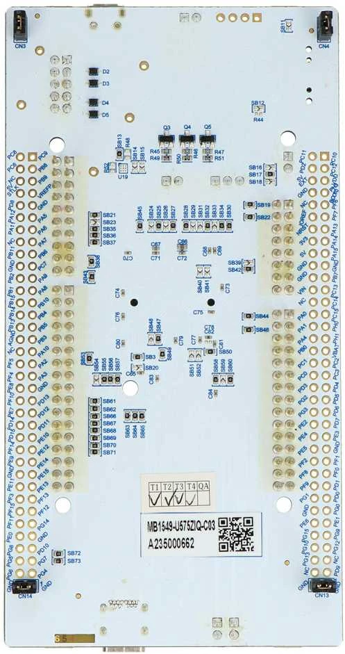 Nucleo-U575ZI-Q mikrokontrolerio plokštės apačia