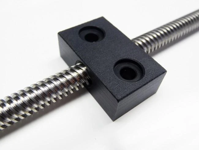 Grąžtas Oem T8x1040mm ACME Srieginis strypas