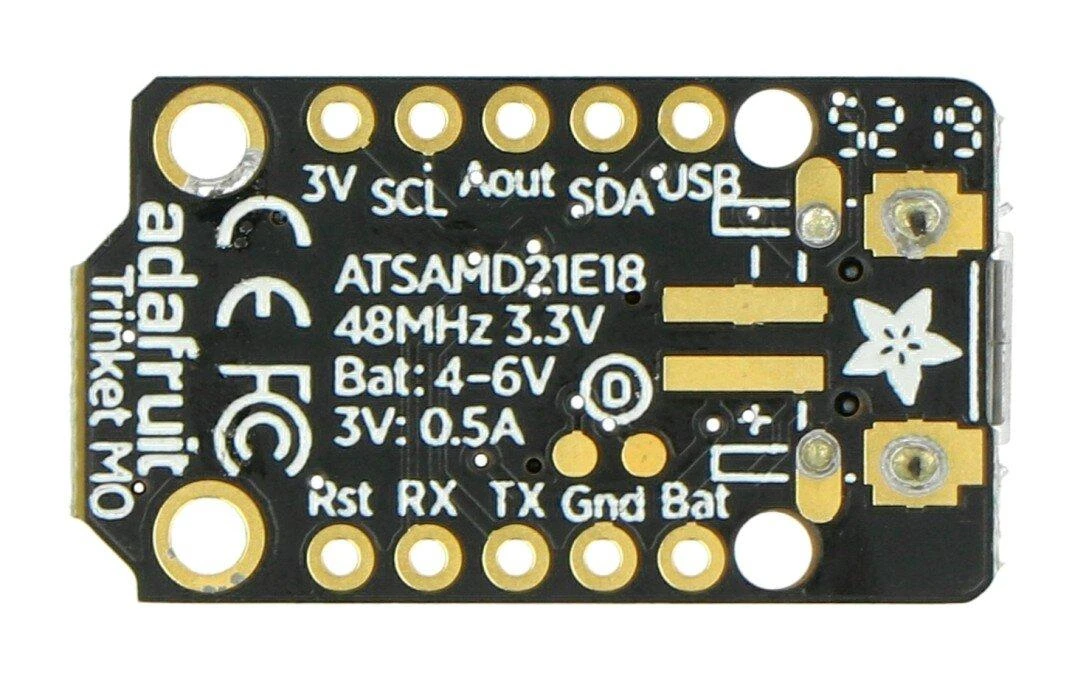 Trinket M0 plokštės detalus vaizdas iš viršaus
