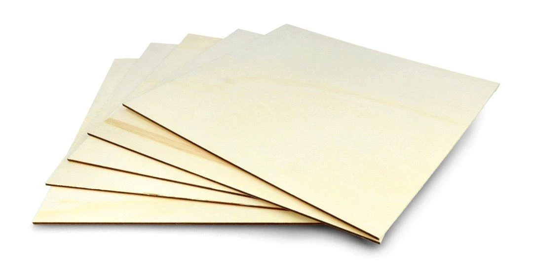 Penkios tuopos faneros plokštės 300x300mm