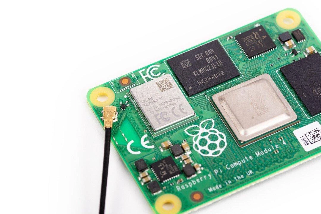 u.FL antenos jungtis ant Raspberry Pi CM4