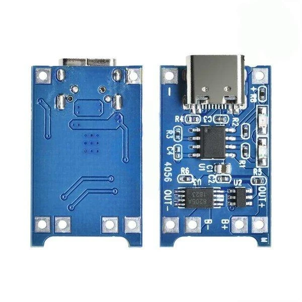 TP4056 USB-C įkrovimo modulio priekis ir nugarinė dalis