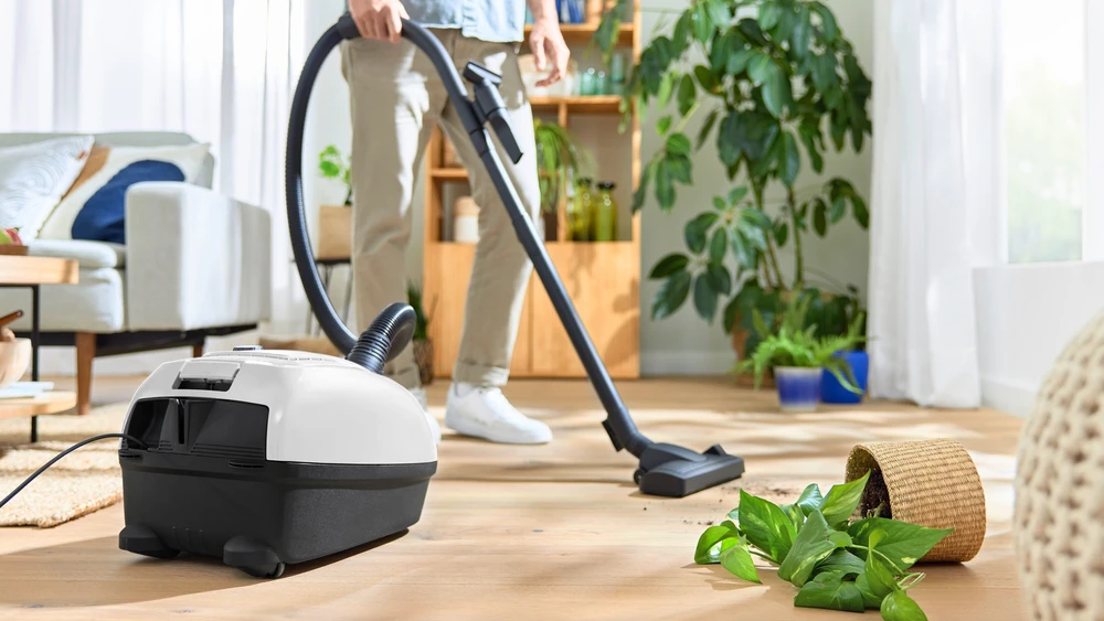 Bosch BGL38WH2 Serija 4, Dulkių siurblys su maišeliu, Baltas