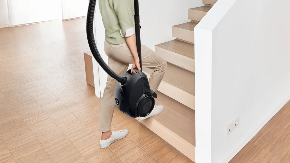 Bosch BGLS2BA1 Serija 2, Dulkių siurblys su maišeliu, Juoda