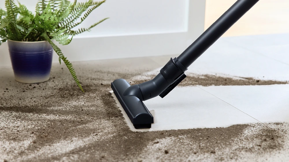 Bosch BGLS2BA3H Serija 2, Dulkių siurblys su maišeliu, Juoda