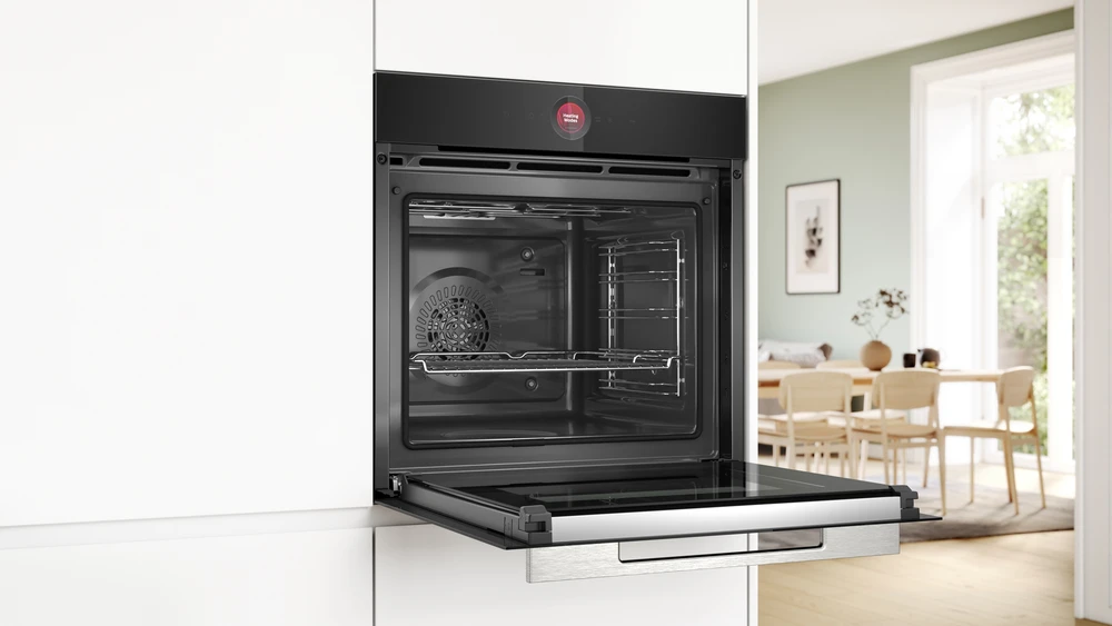 Įmontuojama orkaitė Bosch HBG7721B1
