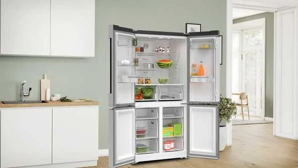 Bosch Serie 4 KFN96VPEA side-by-side šaldytuvas Freestanding 605 L E Nerūdijantis plienas