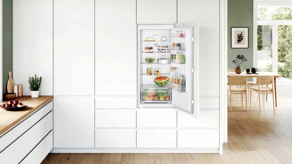 Įmontuojamas šaldytuvas Bosch KIR41NSE0 122cm.