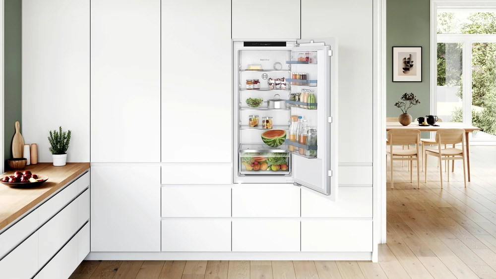 Įmontuojamas šaldytuvas Bosch KIR41VFE0 4 serija, Baltos spalvos