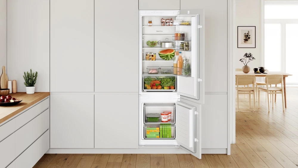 Įmontuojamasis šaldytuvas Bosch KIV87NSE0 177cm.