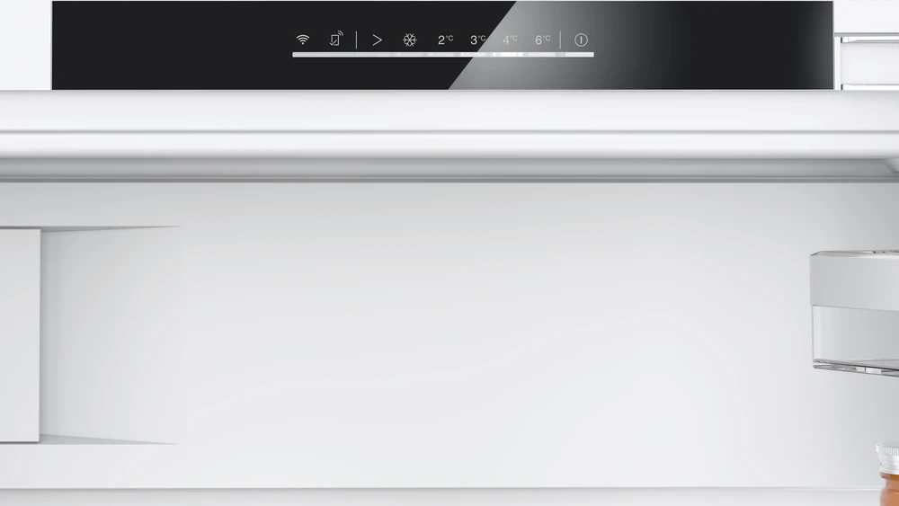 Bosch KUL22ADD0 Serija 6, Apačioje montuojamas šaldytuvas su šaldiklio skyriumi, 82 x 59.8 cm, švelniai uždaromas plokščias vyris