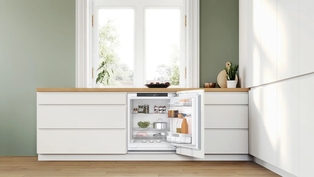Įmontuojamas šaldytuvas Bosch KUR21ADE0