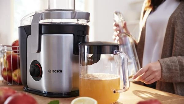 Sulčiaspaudė Bosch MES4000 juice maker Juice extractor Juodas,Pilkas,Nerūdijantis plienas 1000 W