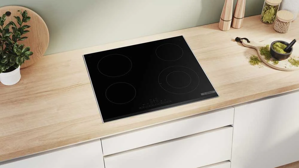 Bosch PKF675FP2E Serija 6, Elektrinė kaitlentė, 60 cm, kaitlentė su plieniniu rėmu