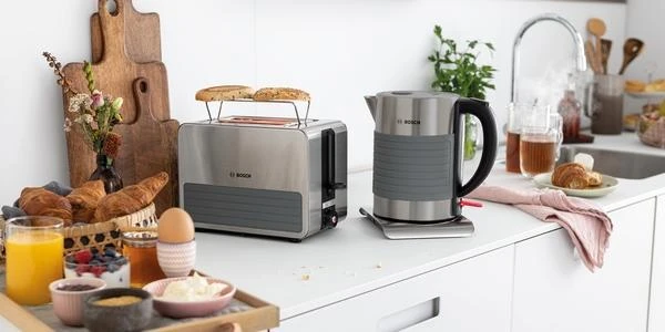 Virdulys Bosch TWK7S05, 2200 W, 1,7 L, Pilkas