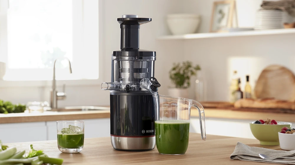 Bosch MESM731M Lėtaeigė sulčiaspaudė, VitaExtract, 150 W, Juoda, šiaušto nerūdijančio plieno