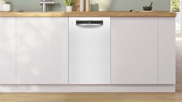 Bosch SPU6ZMW02S Serija 6, Indaplovė, montuojama iš apačios, 45 cm, Balta