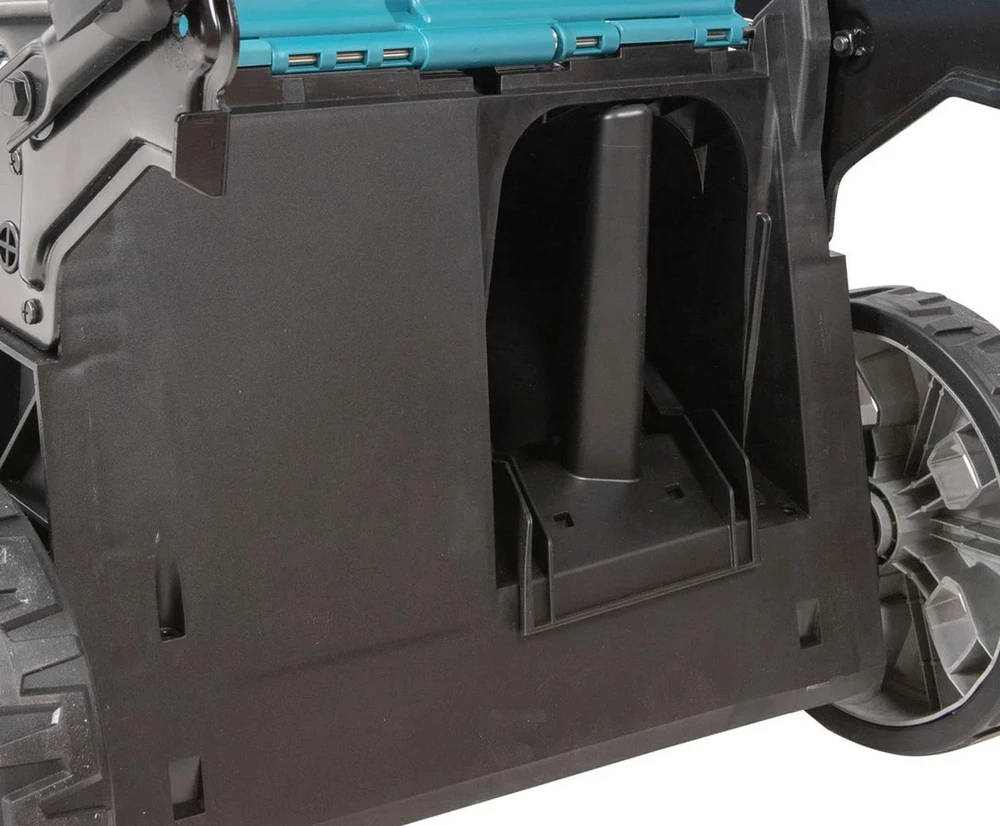 Akumuliatorinė vejapjovė Makita DLM538CT2; 2x18 V; 2x5,0 Ah akum.