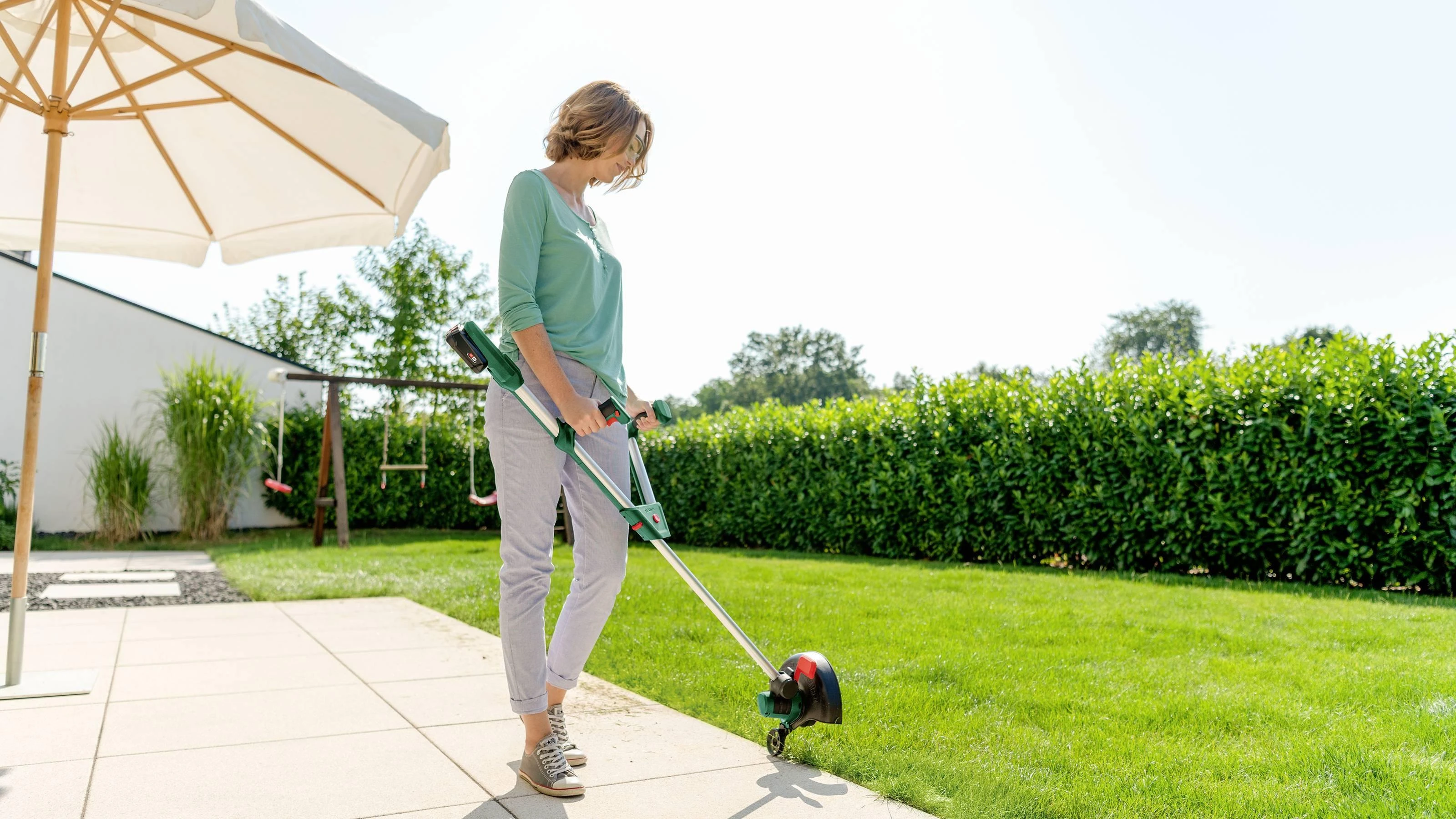 Akumuliatorinė žoliapjovė Bosch UniversalGrassCut 18V-260