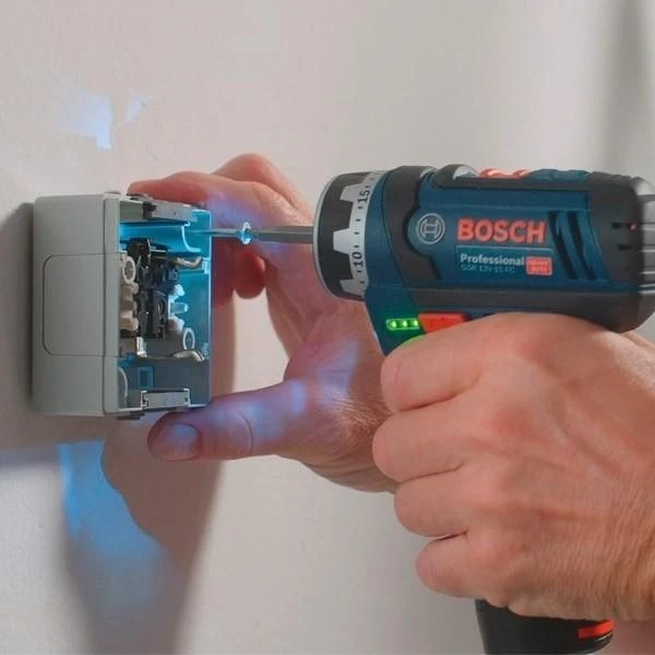 Bosch Akumuliatorinis gręžtuvas-suktuvas GSR 12V-15 FC Set, 2x2.0Ah, 4xGFA