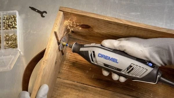 Dremel daugiafunkcinis įrankis 4250-35 su 35 priedais