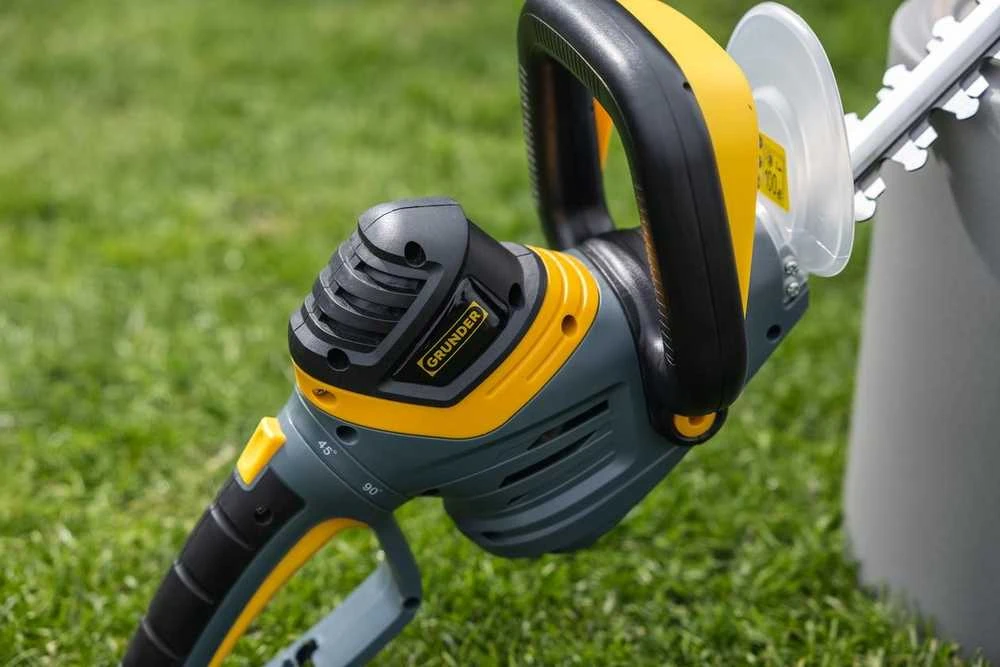 Elektrinės gyvatvorių žirklės Grunder CYHT08B-550