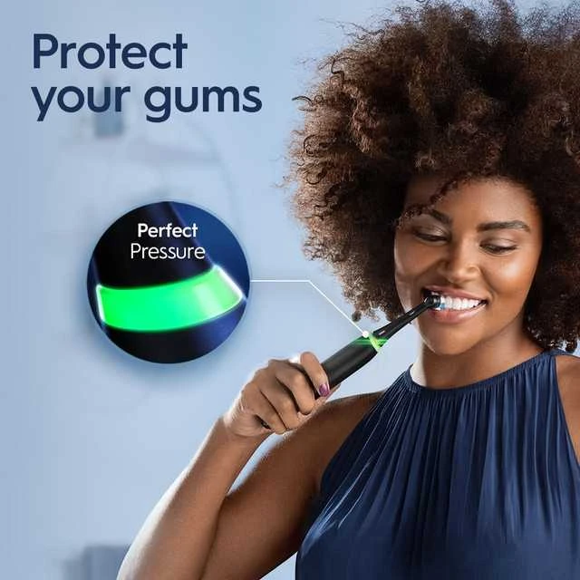Oral-B | Elektrinis dantų šepetėlis | iO3 Series | Įkraunamas | Suaugusiems | Šepetėlių skaičius galvutės įeina 1 | Number of teeth brushing modes 3 | Ice Mėlyna