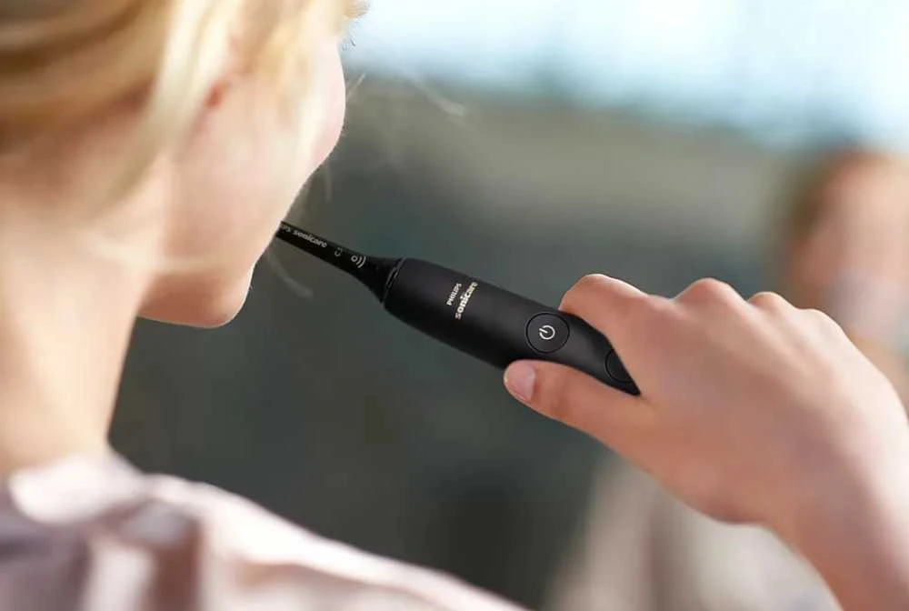 Philips Sonicare 9000 naudojimo procese