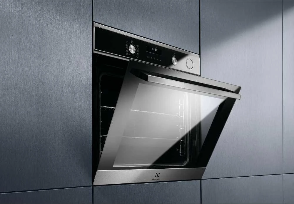 Garinė orkaitė "SteamCrisp" su maisto termometru Electrolux EOC6H76X