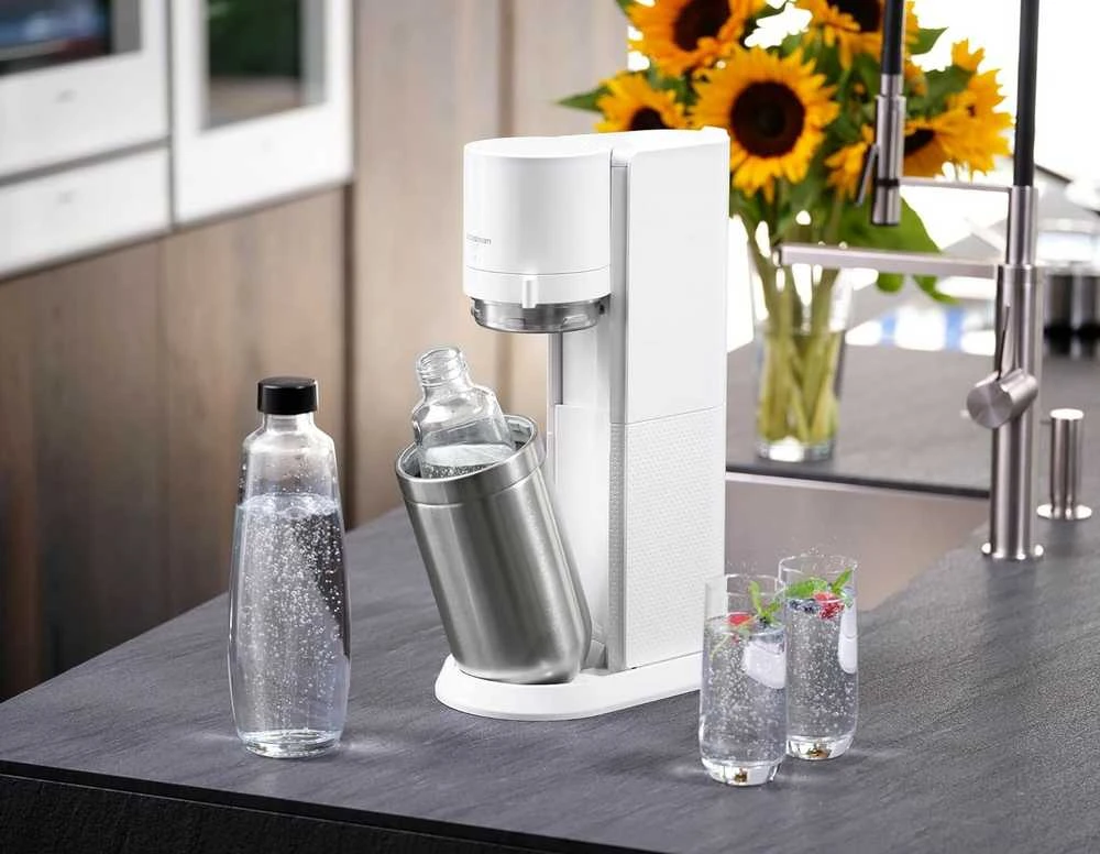 Gazuotų gėrimų gaminimo aparatas SodaStream DUO, baltas
