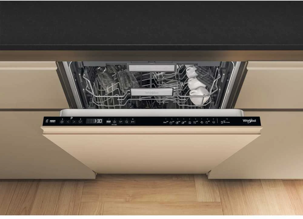 Whirlpool Indaplovė | W7I HP42 L | Built-in | Plotis 59.8 cm | Number of place settings 15 | Number of programs 10 | Energy efficiency class C | Ekranas | Juodas