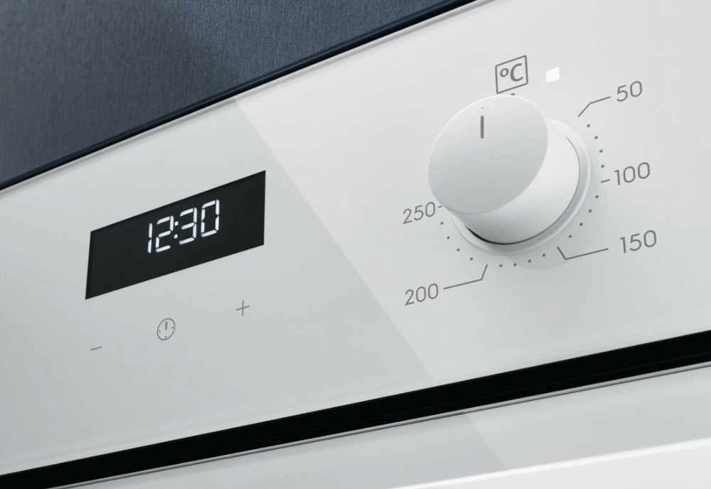 Orkaitė Electrolux EOF5F50BV