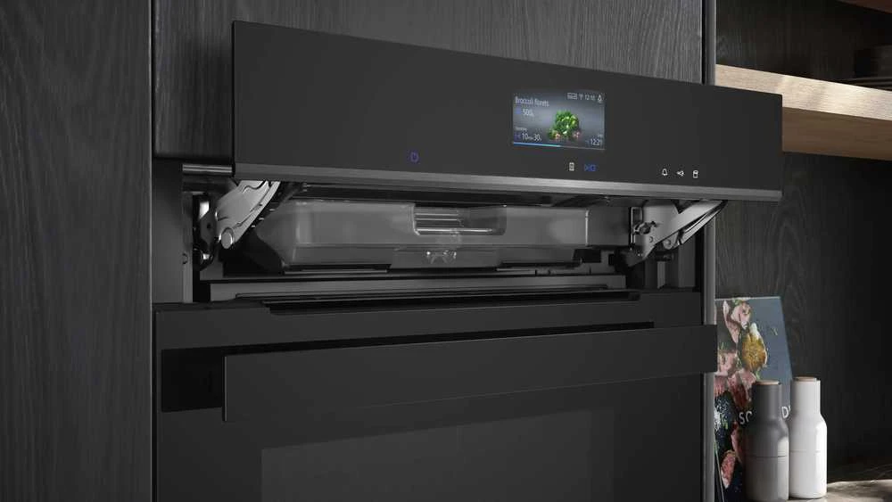 Įmontuojama orkaitė Siemens HR976GMB1