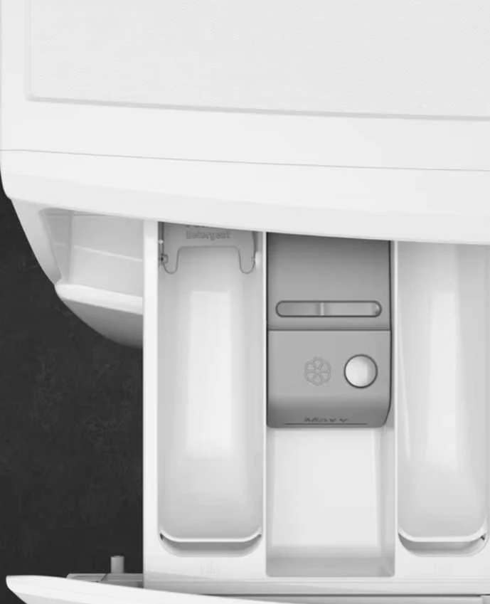 Skalbimo mašina AEG L7FNE48SI