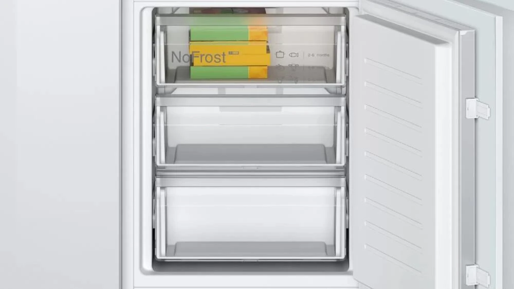 Įmontuojamasis šaldytuvas Bosch KIN86VSE0 Serija 4, 177.2 x 54.1 cm