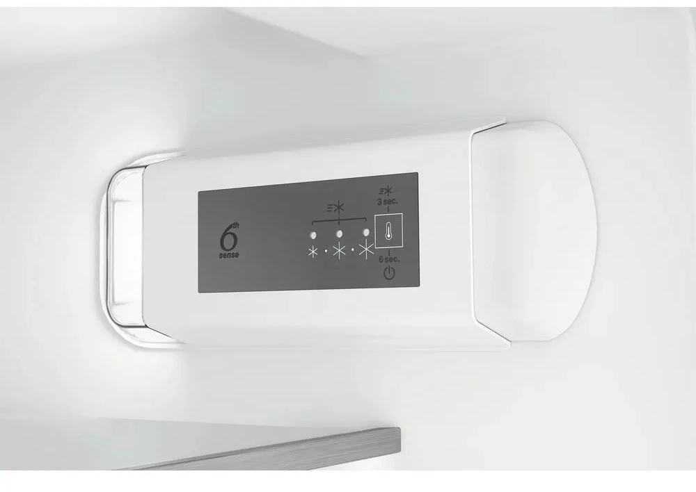 Įmontuojamas šaldytuvas Whirlpool WHC18T132
