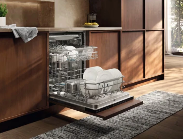 Indaplovė ELECTROLUX E82LB220S