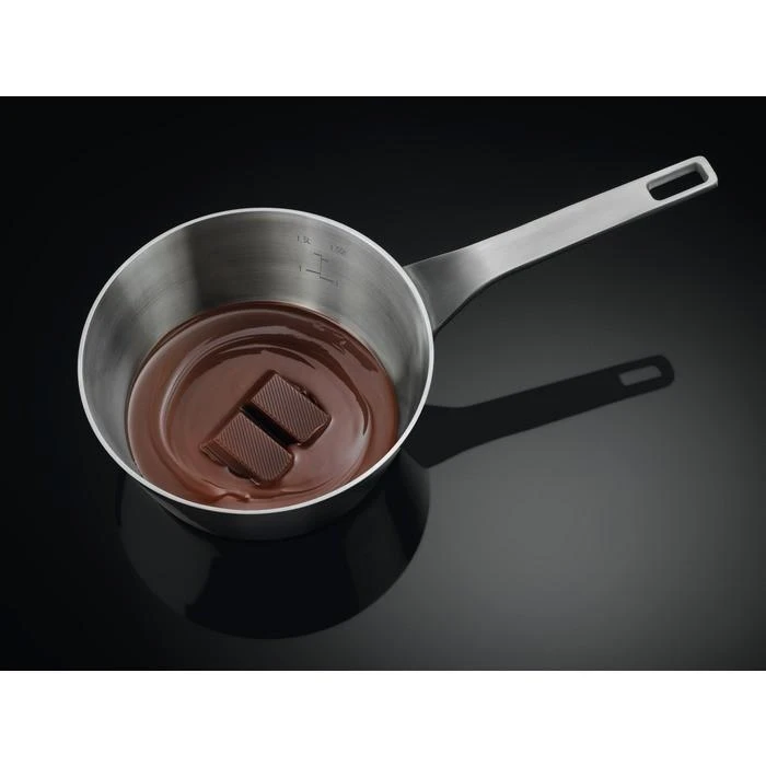 Induction cooktop Electrolux LIV6343 (3 fields, juodos spalvos)