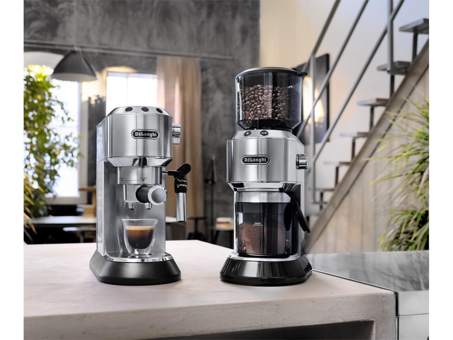 Kavamalė Delonghi kavos malūnėlis KG521.M DEDICA Inox/ juodas, 150 W, 350 g, Puodelių skaičius 14 vnt.