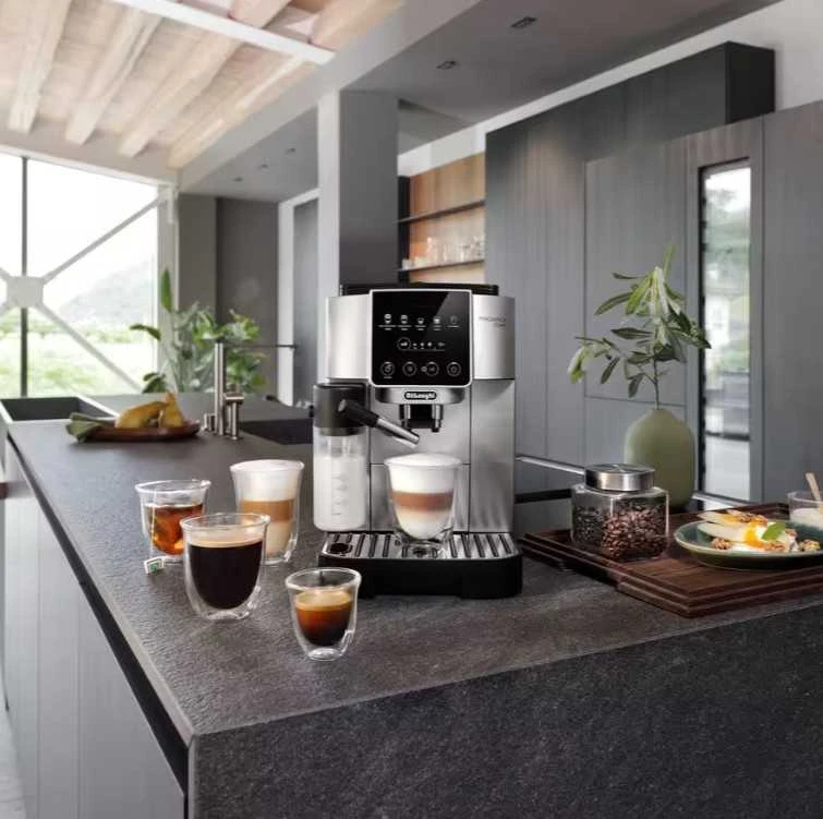 Automatinis kavos aparatas DeLonghi Magnifica Start ECAM220.80.SB