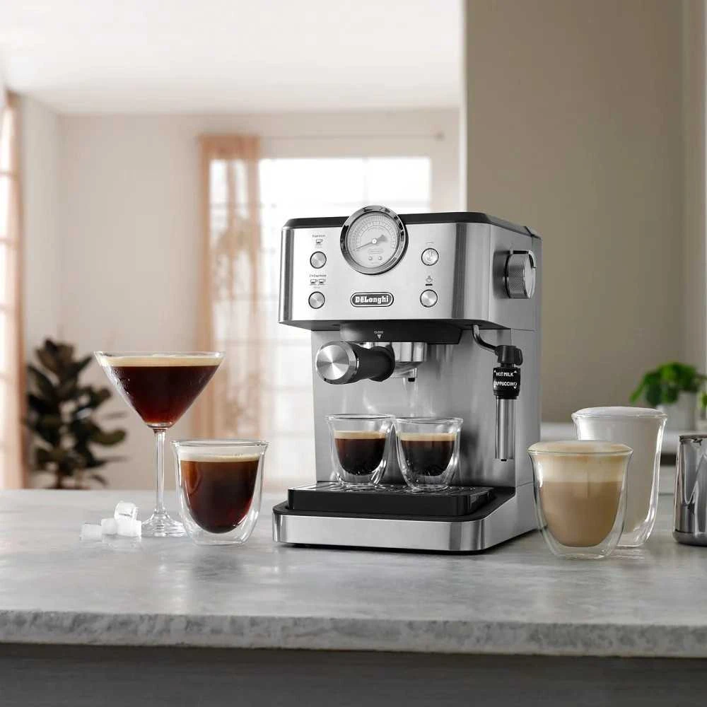 Pusiau automatinis kavos aparatas DeLonghi Classic EM450.M
