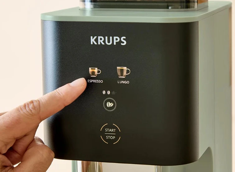 Kavos aparatas Krups | SA401LE0 Crush | Slėgis 15 bar | Automatinis | Juodas/Žalias | 1370 W