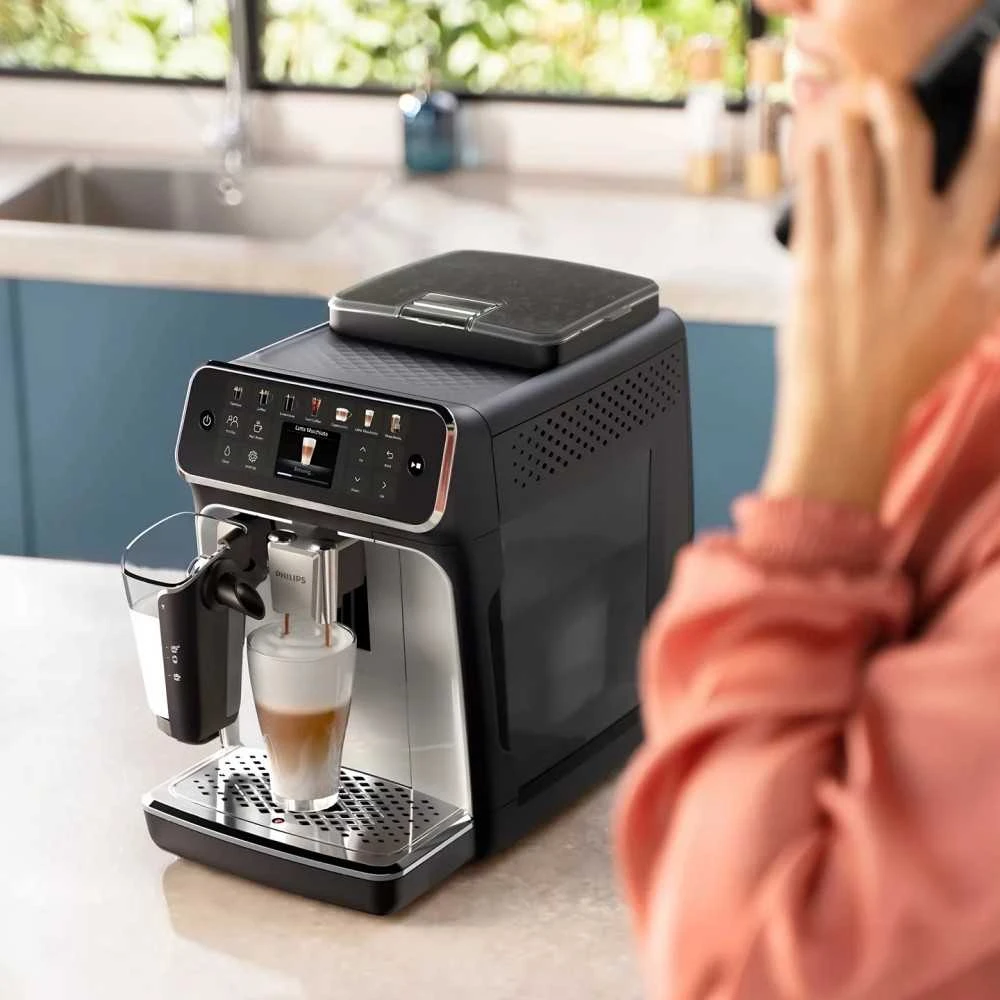 Kavos aparatas Philips Espresso Aparatas | EP4446/70 | Slėgis 15 bar | Su pieno plakikliu | Pilnai Automatinis | 1500 W | Juodas/Sidabrinis