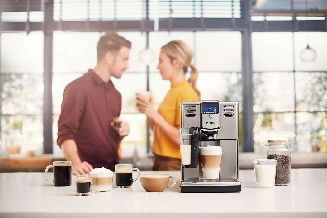 Kavos aparatas Philips Espresso EP5335/10 Su pieno plakikliu, Automatinis, Nerūdijantis plienas / juodas