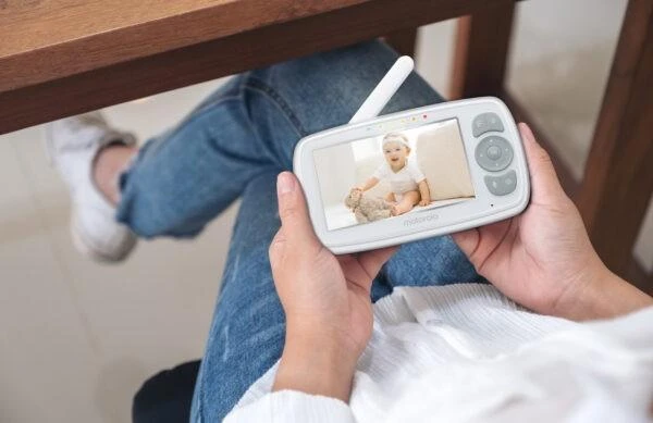 Kūdikio stebėjimo kamera Motorola VM34 4.3", Baltos spalvos