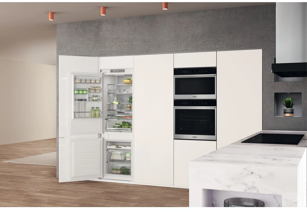 Montuojamas šaldytuvas Whirlpool WHC18 T574 P